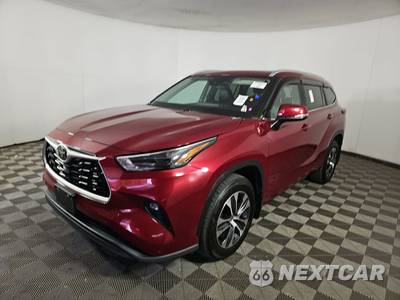 2023 Toyota Highlander XLE - zdjęcie 1 z 25 - miniatura