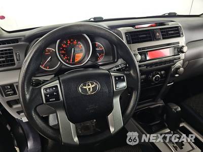 2010 Toyota 4Runner SR5 - zdjęcie 11 z 42 - miniatura