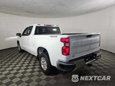 2021 Chevrolet Silverado 1500 LT Extended Cab Medium Bed 1LT - zdjęcie 6 z 21 - miniatura