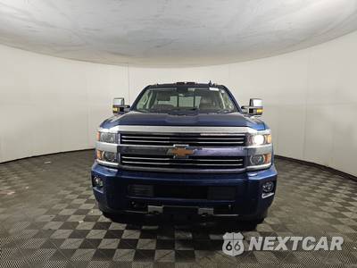 2016 Chevrolet Silverado 2500HD High Country Crew Cab Medium Bed 3LZ - zdjęcie 2 z 38 - miniatura