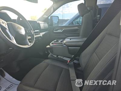 2026 Chevrolet Silverado 2500HD LT Crew Cab Short Bed 1LT - zdjęcie 7 z 19 - miniatura