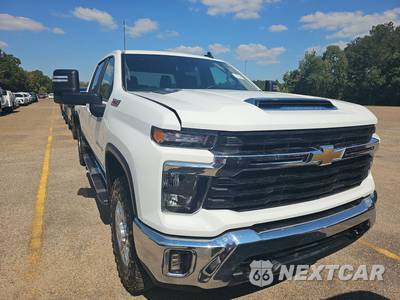2026 Chevrolet Silverado 2500HD LT Crew Cab Short Bed 1LT - zdjęcie 3 z 23 - miniatura