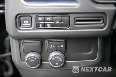 2024 Chevrolet Suburban LT 1LT - zdjęcie 15 z 49 - miniatura