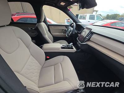 2026 Volvo XC90 B6 Plus 7-Passenger - zdjęcie 16 z 46 - miniatura