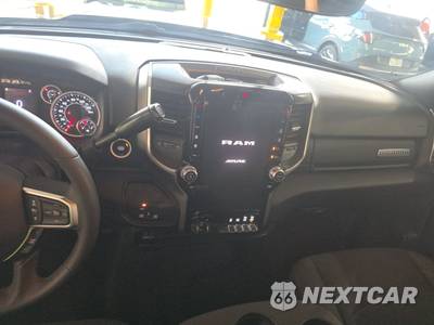 2026 Ram 2500 Big Horn Crew Cab Medium Bed - zdjęcie 11 z 27 - miniatura