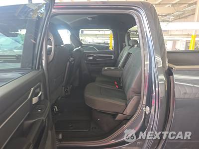 2026 Ram 2500 Big Horn Crew Cab Medium Bed - zdjęcie 13 z 30 - miniatura