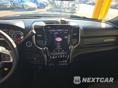 2026 Ram 2500 Big Horn Crew Cab Medium Bed - zdjęcie 11 z 39 - miniatura