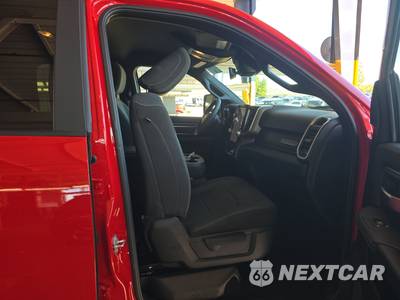 2026 Ram 2500 Big Horn Crew Cab Medium Bed - zdjęcie 8 z 31 - miniatura