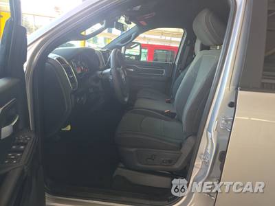 2026 Ram 2500 Big Horn Crew Cab Medium Bed - zdjęcie 7 z 29 - miniatura