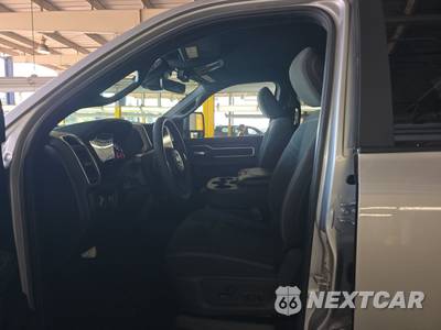 2026 Ram 2500 Big Horn Crew Cab Medium Bed - zdjęcie 7 z 28 - miniatura