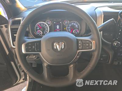 2026 Ram 2500 Big Horn Crew Cab Medium Bed - zdjęcie 10 z 27 - miniatura