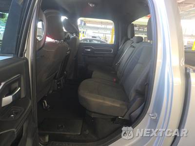2026 Ram 2500 Big Horn Crew Cab Medium Bed - zdjęcie 13 z 29 - miniatura