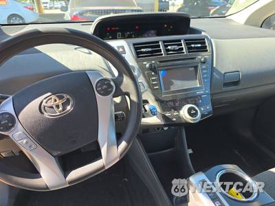 2012 Toyota Prius v Three - zdjęcie 5 z 29 - miniatura