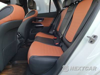 2025 Mercedes-Benz GLC 300 4MATIC - zdjęcie 13 z 21 - miniatura