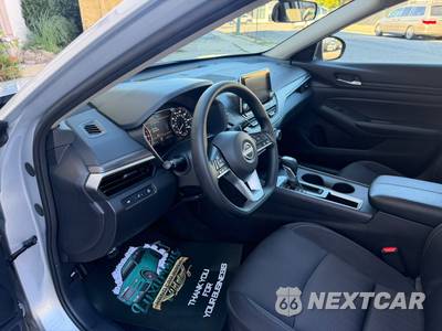 2025 Nissan Altima SV - zdjęcie 9 z 27 - miniatura