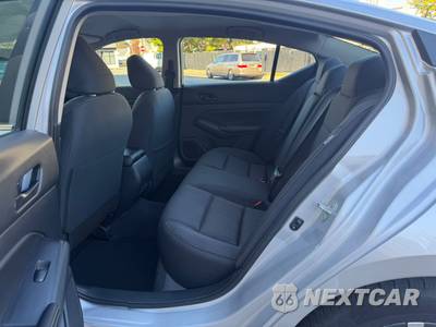 2025 Nissan Altima SV - zdjęcie 17 z 27 - miniatura