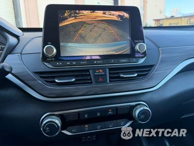 2025 Nissan Altima SV - zdjęcie 14 z 27 - miniatura