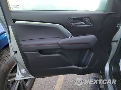 2026 Chevrolet Colorado Z71 Crew Cab Medium Bed 4Z7 - zdjęcie 9 z 24 - miniatura