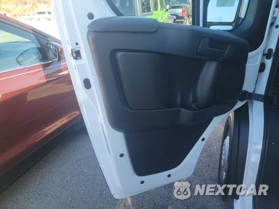 2025 Ram ProMaster 2500 Cargo Van Tradesman w/Passenger Seat Low Roof 136.0" WB - zdjęcie 9 z 22 - miniatura