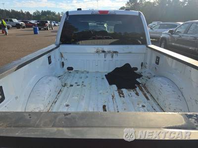 2025 Ford Super Duty F-250 XLT Crew Cab Medium Bed - zdjęcie 16 z 41 - miniatura