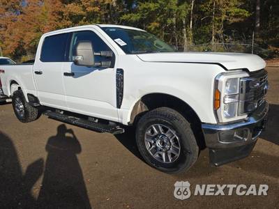 2025 Ford Super Duty F-250 XLT Crew Cab Medium Bed - zdjęcie 3 z 41 - miniatura