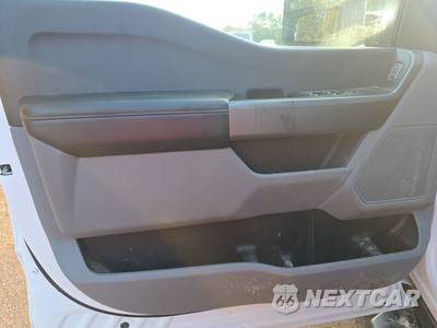 2025 Ford Super Duty F-250 XLT Crew Cab Medium Bed - zdjęcie 9 z 41 - miniatura