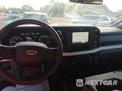2025 Ford Super Duty F-250 XLT Crew Cab Medium Bed - zdjęcie 11 z 41 - miniatura