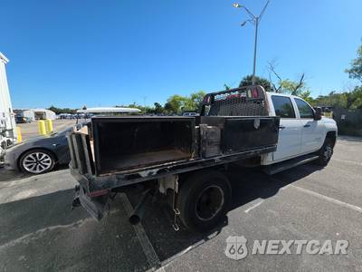 2017 Chevrolet Silverado 3500HD Cab Chassis WT Crew Cab 1WT DRW - zdjęcie 4 z 31 - miniatura
