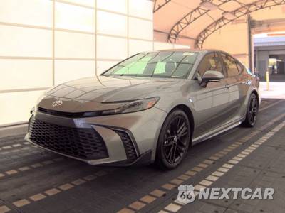 2026 Toyota Camry SE - zdjęcie 1 z 20 - miniatura