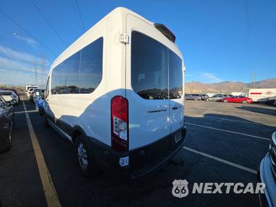 2026 Ford Transit Passenger Van XLT Medium Roof 148.0" WB - zdjęcie 6 z 22 - miniatura