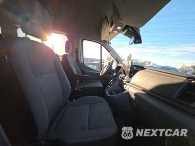 2026 Ford Transit Passenger Van XLT Medium Roof 148.0" WB - zdjęcie 8 z 22 - miniatura