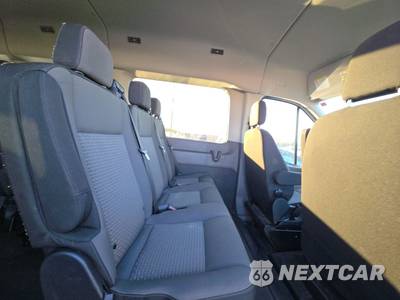 2026 Ford Transit Passenger Van XLT Medium Roof 148.0" WB - zdjęcie 13 z 22 - miniatura