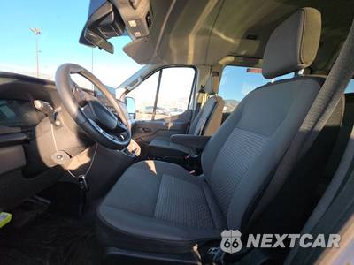 2026 Ford Transit Passenger Van XLT Medium Roof 148.0" WB - zdjęcie 7 z 22 - miniatura
