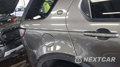 2017 Land Rover Discovery Sport HSE Luxury - zdjęcie 26 z 28 - miniatura