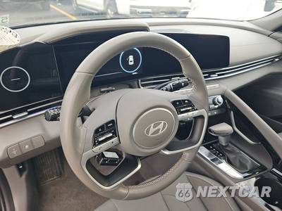 2025 Hyundai Elantra SEL Convenience - zdjęcie 10 z 21 - miniatura