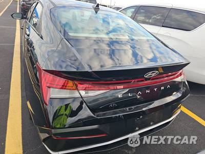 2025 Hyundai Elantra SEL Convenience - zdjęcie 5 z 21 - miniatura