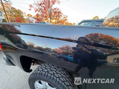 2018 Chevrolet Silverado 2500HD LTZ Crew Cab Medium Bed 1LZ - zdjęcie 28 z 48 - miniatura