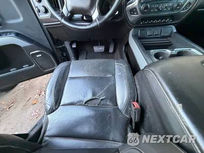 2018 Chevrolet Silverado 2500HD LTZ Crew Cab Medium Bed 1LZ - zdjęcie 32 z 48 - miniatura