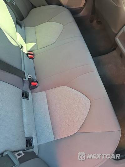 2023 Toyota Camry LE - zdjęcie 17 z 20 - miniatura