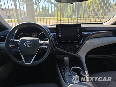 2023 Toyota Camry LE - zdjęcie 8 z 20 - miniatura