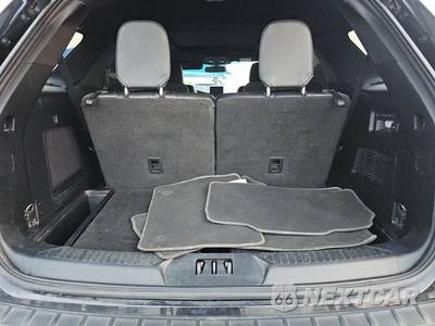 2021 Ford Explorer ST - zdjęcie 17 z 28 - miniatura