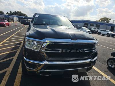 2020 Ram 1500 Tradesman Extended Cab Medium Bed - zdjęcie 2 z 31 - miniatura