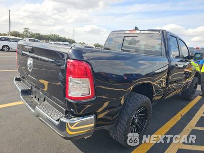 2020 Ram 1500 Tradesman Extended Cab Medium Bed - zdjęcie 4 z 31 - miniatura