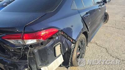 2022 Toyota Corolla LE Sedan - zdjęcie 35 z 38 - miniatura