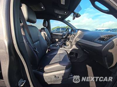 2020 Dodge Grand Caravan GT 121.2" WB - zdjęcie 8 z 33 - miniatura