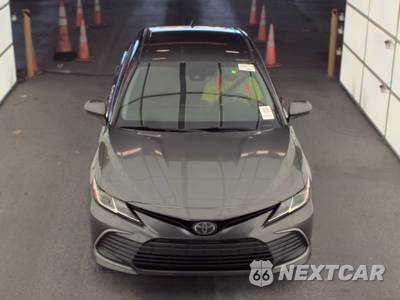 2022 Toyota Camry LE - zdjęcie 2 z 34 - miniatura