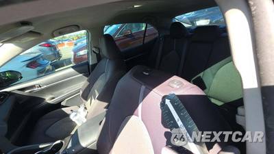 2022 Toyota Camry LE - zdjęcie 29 z 34 - miniatura