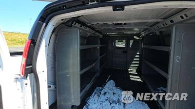2020 GMC Savana 2500 Cargo Van 1WT 135.2" WB - zdjęcie 40 z 43 - miniatura