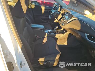 2022 Chevrolet Malibu LT 1LT - zdjęcie 8 z 32 - miniatura