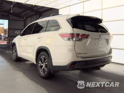 2016 Toyota Highlander XLE - zdjęcie 6 z 31 - miniatura